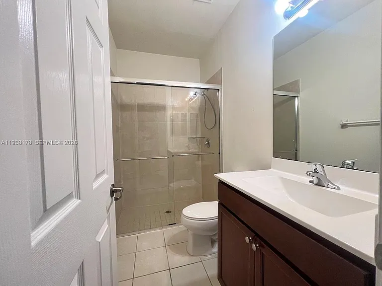 191 SE 35th Ave — Photo 37