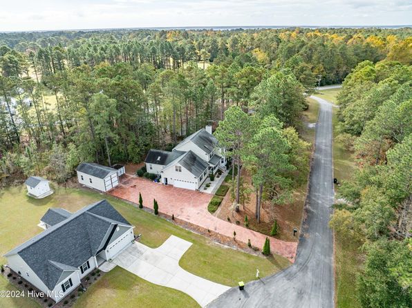 74 Driftwood Court, Arapahoe, NC 28510