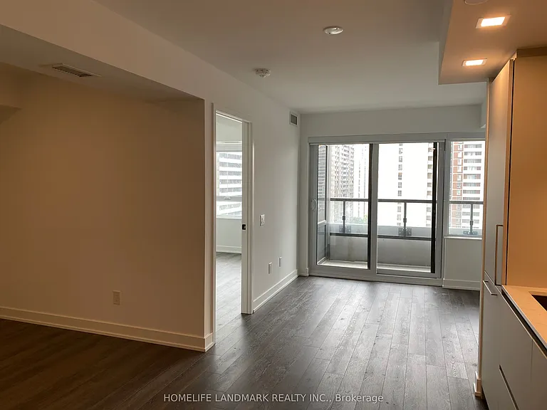 609 Sherbourne St #1401 — Photo 13