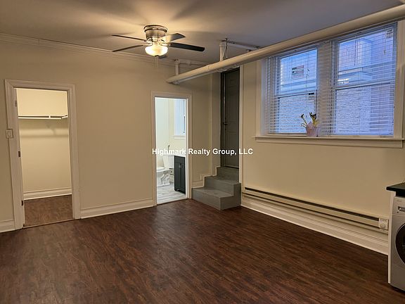 4th image of 2129 N Dayton St #3OG
