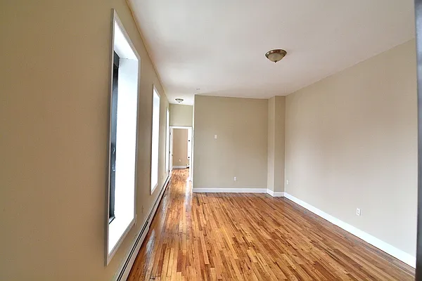 Rented by Hagstrom Management Inc | media 10