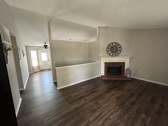 5th image of 8780 Sentry Dr