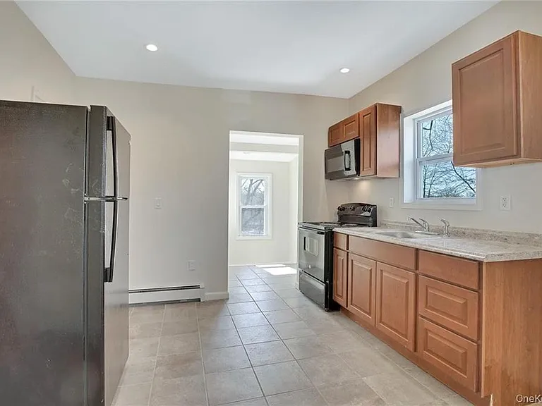 304 Tower Ave — Photo 3