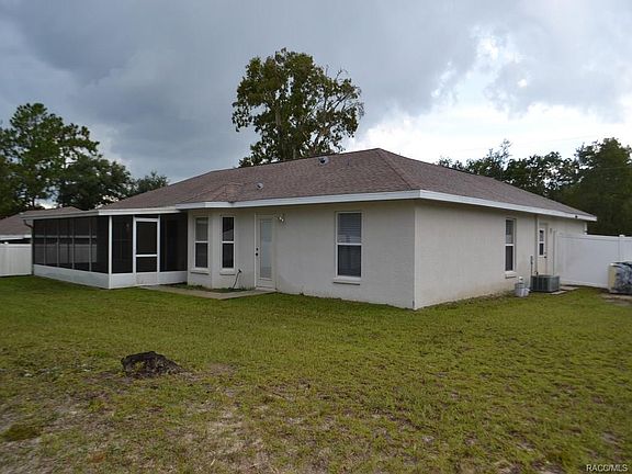 3rd image of 6645 N Darlington Dr
