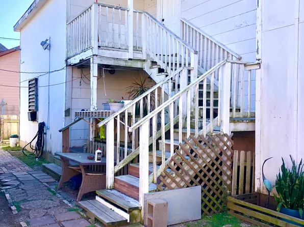 5209 Avenue K, Galveston, TX 77551