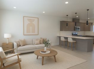 718 N Volland St #A110, Kennewick, WA 99336