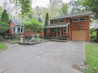 4824 Abrigador Trl NE, Comstock Park, MI 49321