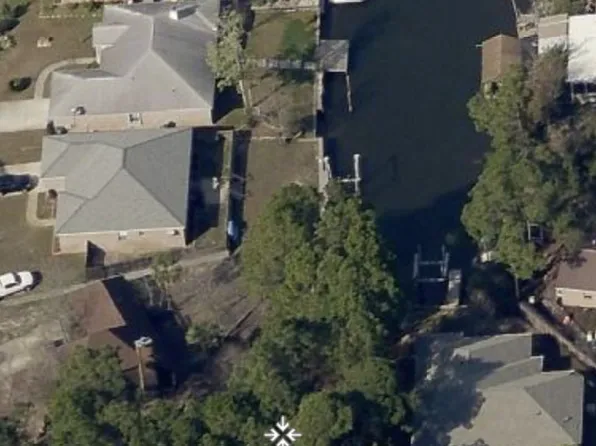 3218 Duke Dr, Gulf Breeze, FL 32563
