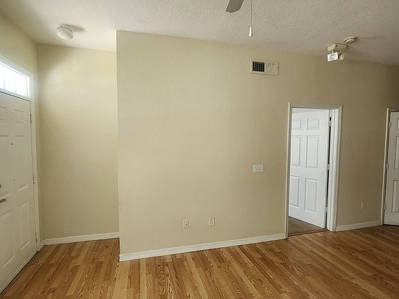 5th image of 4002 Venetian Bay Dr APT 105