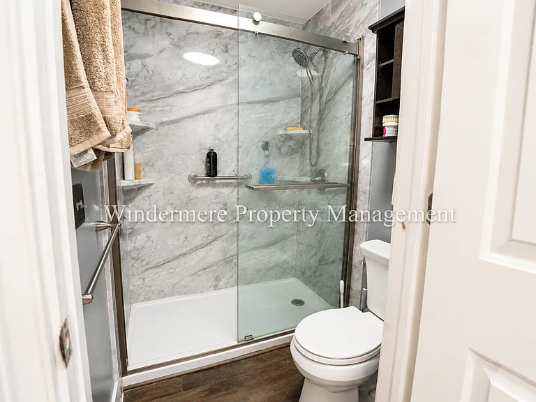 1087 NW Brinkley Ct — Photo 12