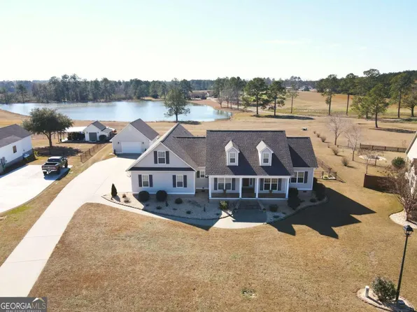40 Surrey Cir, Tifton, GA 31793
