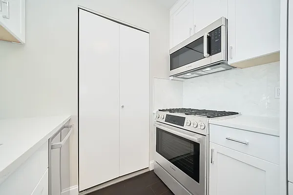 Rented by Living New York | media 16