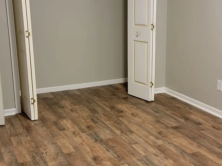640-642-644 Pee Dee Ave #644 — Photo 3
