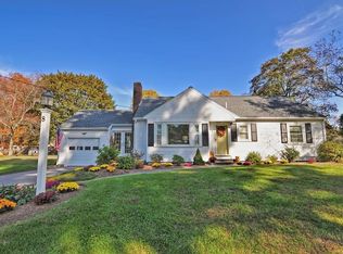 8 Norwell St, Norfolk, MA 02056