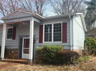 1004 8th St, North Wilkesboro, NC 28659