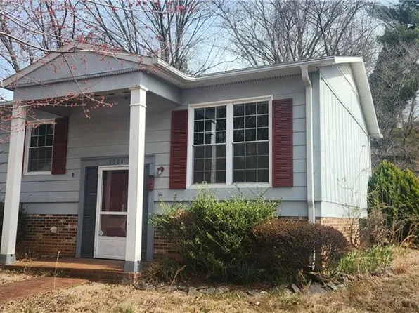 1004 8th St, North Wilkesboro, NC 28659