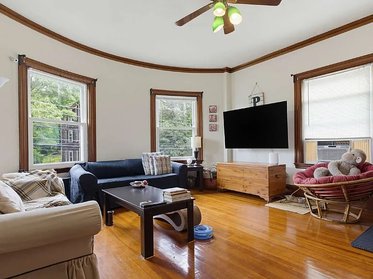 41 Warren Ave #2 — Photo 1