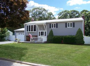 484 Bohemia Pkwy, Sayville, NY 11782