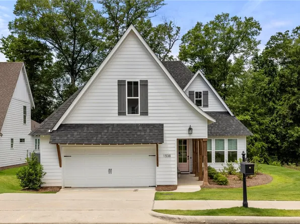 1538 Dartmouth Dr, Auburn, AL 36830