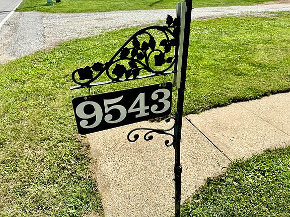 4th image of 9543 S 475 W