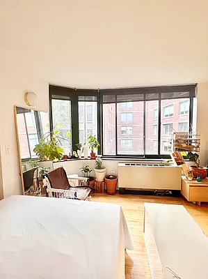 Rented by Tabak Real Estate | media 3