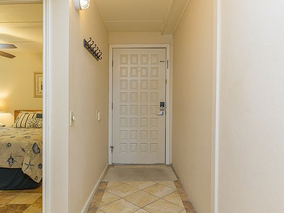 2nd image of 220 W Cora Lee Dr #303