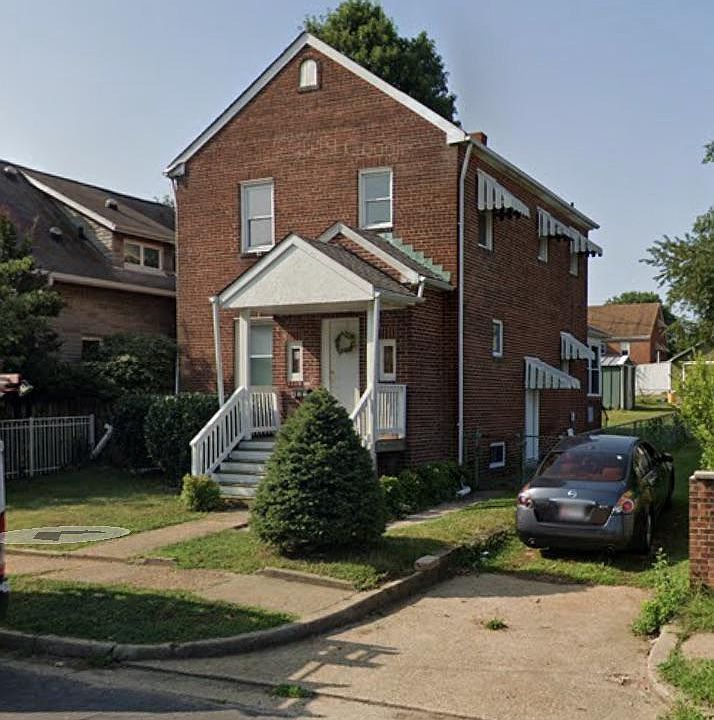 1st image of 405 E Jeffrey St