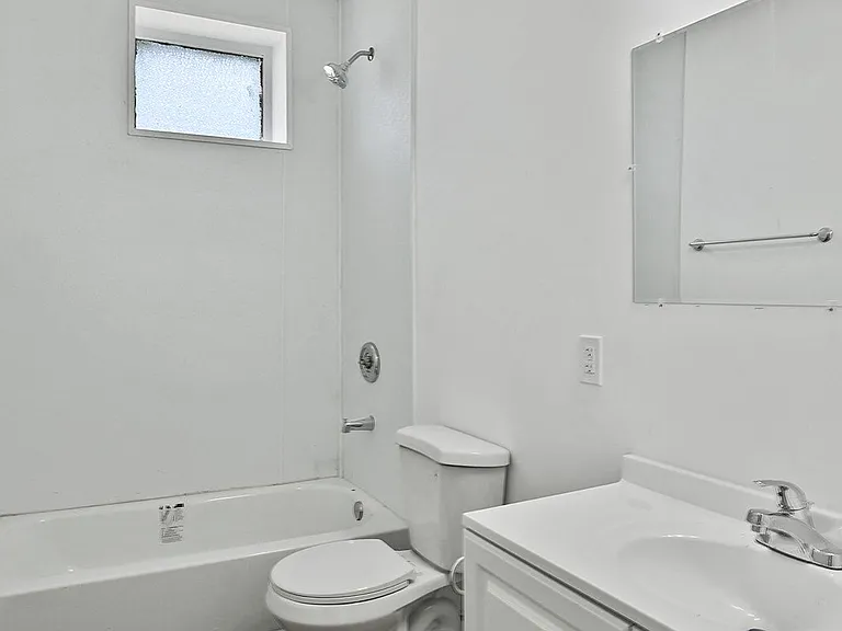 4620 Pope Ave — Photo 9