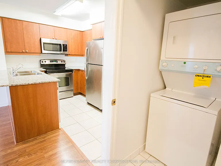 185 Oneida Cres #1115 — Photo 15