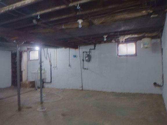 3rd image of 2274 10th St
