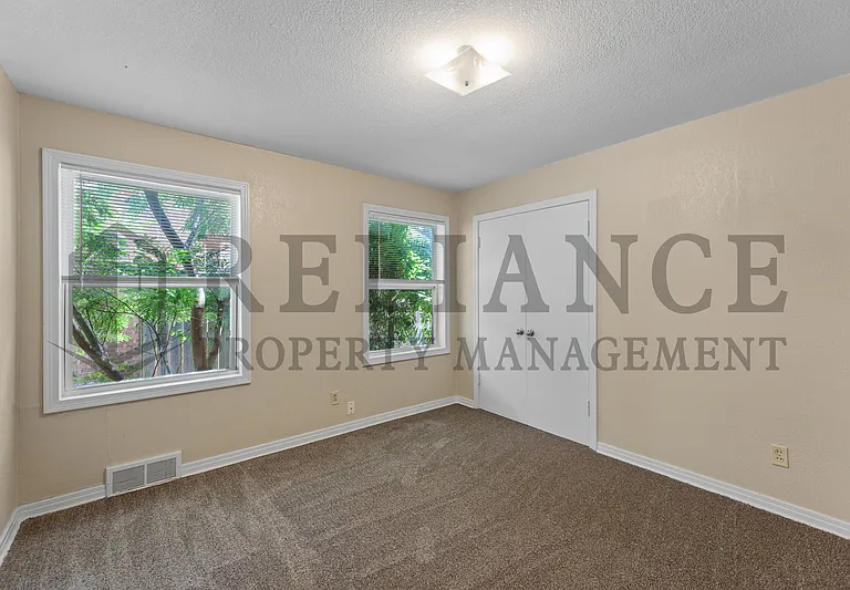 4912 E Morris St — Photo 11