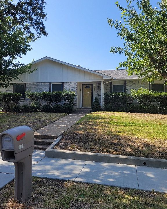 1st image of 701 Edelweiss Dr