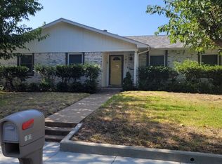 701 Edelweiss Dr, Grand Prairie, TX 75052
