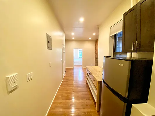 Rented by Highline Residential | media 14