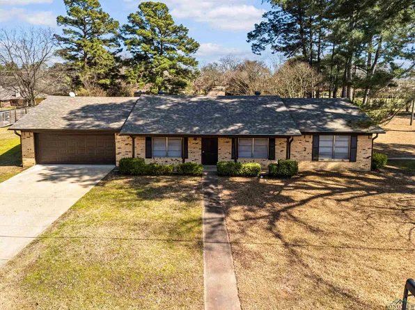 604 Gayle St, Gladewater, TX 75647