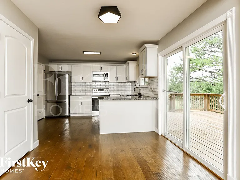4 Winslow Ct — Photo 5
