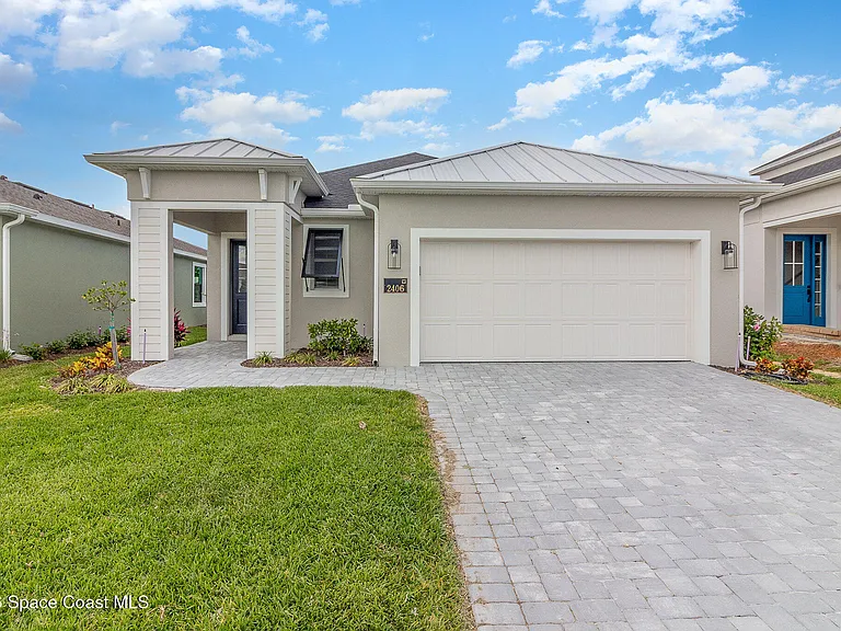 2406 Kamin Dr — Photo 1