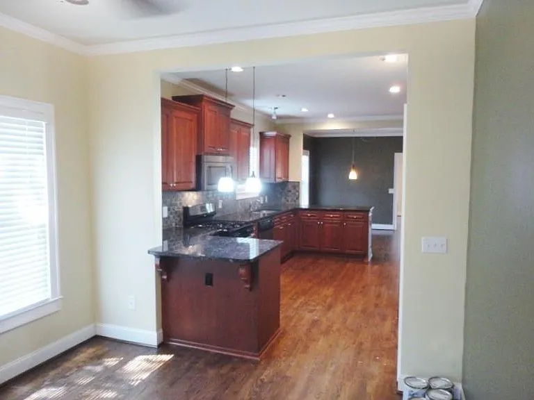 49 Leslie St NE — Photo 23