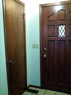 ENTRY WAY; ENTRY CLOSET