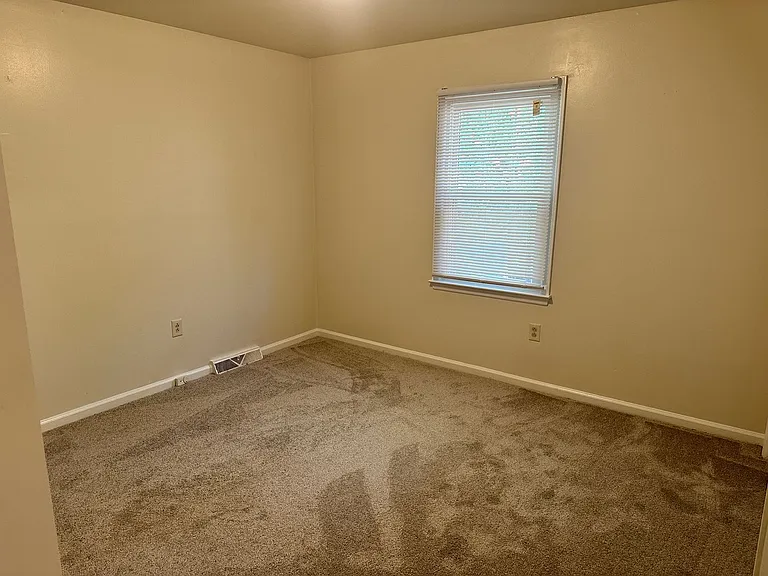 4307 Saxonbury Way — Photo 16