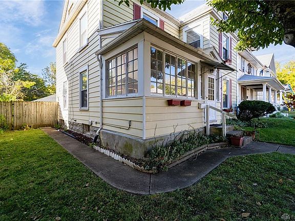 4th image of 76 W Norman Ave