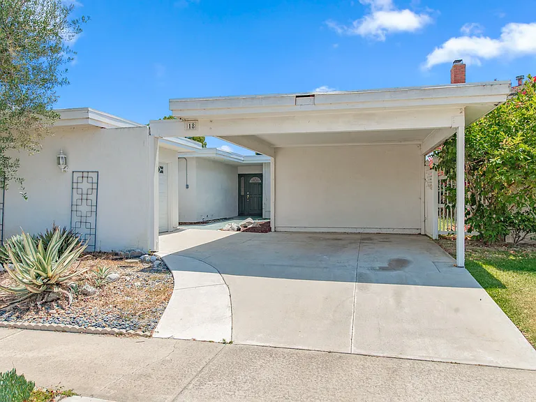 18 Norton St — Photo 1