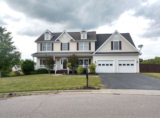 210 Citrine Ct, Christiansburg, VA 24073
