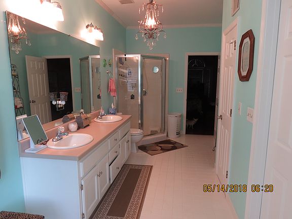 4th image of 1520 Honeylocust Dr