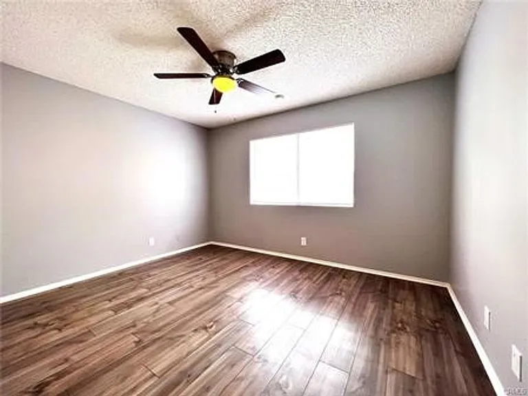 810 S Citrus Ave — Photo 4