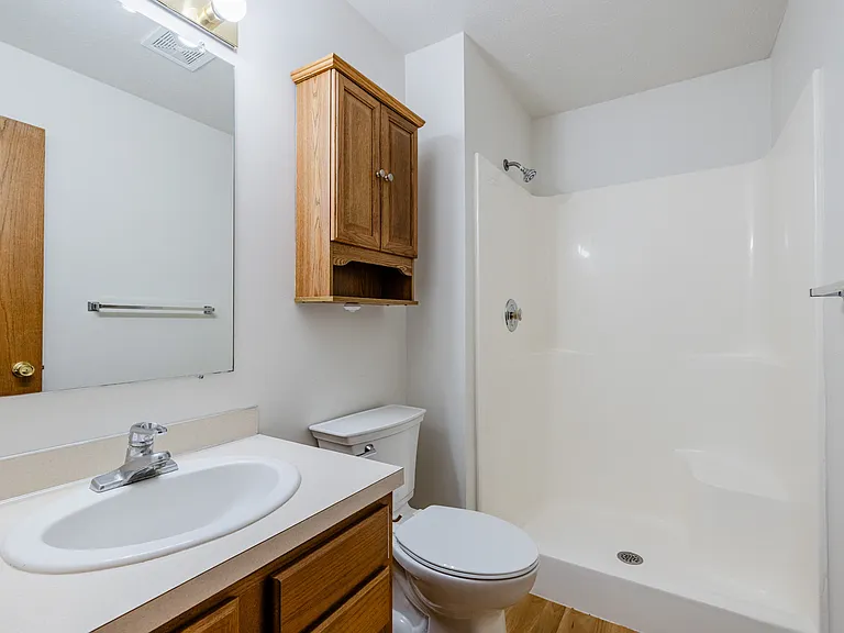 5155 S 80th St — Photo 23