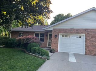 3335 Rawlings Dr, Springfield, IL 62704