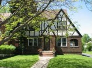 1526 Middleton Rd, Cleveland Heights, OH 44121