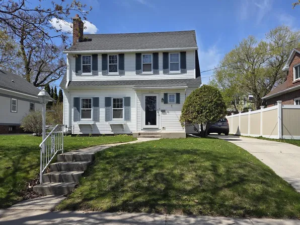 1020 N 14th STREET, Manitowoc, WI 54220