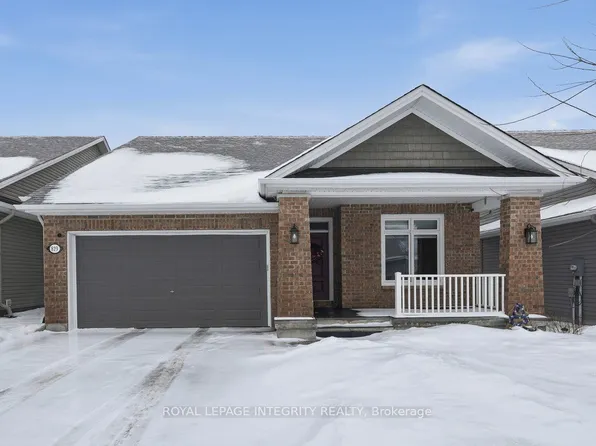 819 Tewin Cir, Ottawa, ON K4A 1K2